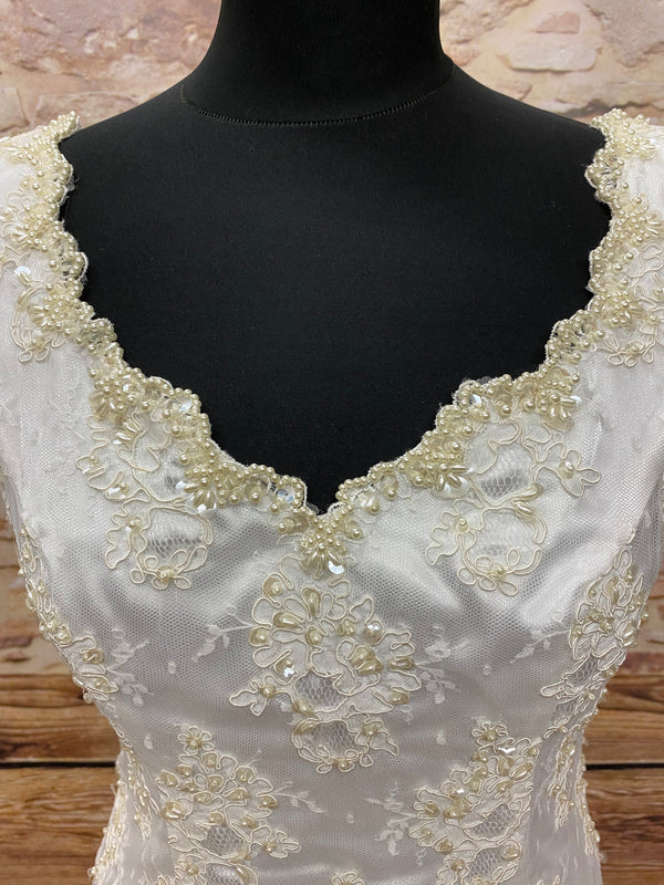 Kurzes Vintage-Ivory-Cocktailkleid – Gr. 38