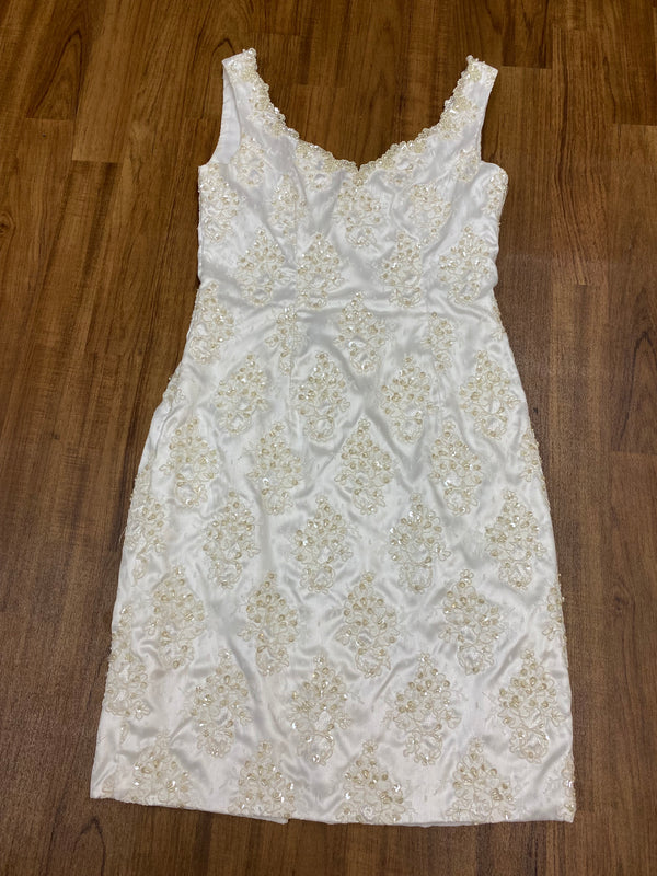 Kurzes Vintage-Ivory-Cocktailkleid – Gr. 38