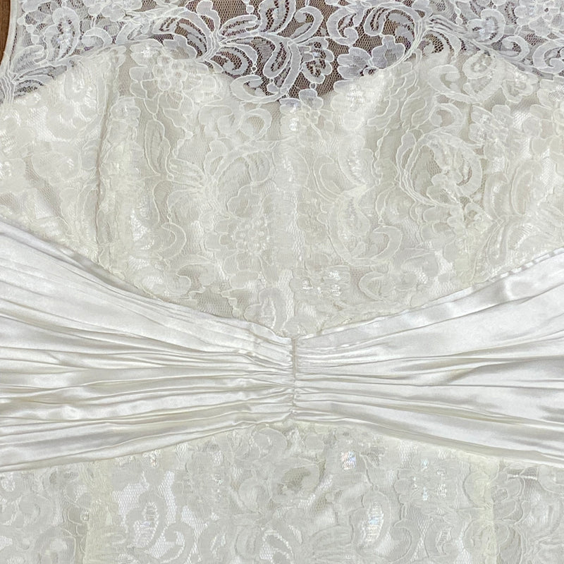 Vintage-Spitzenbrautkleid mit Satinband – Gr. 54