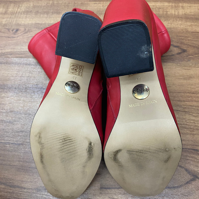 Rote Damen Stiefelette von Buffalo Gr.41