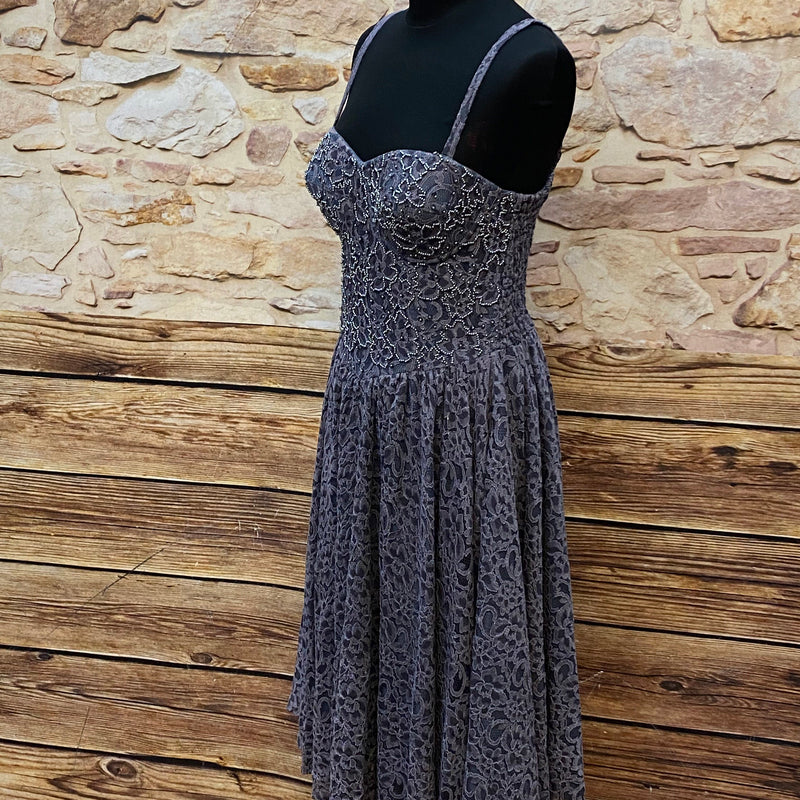 Vintage Cocktailkleid in Grau mit Spitzenmuster