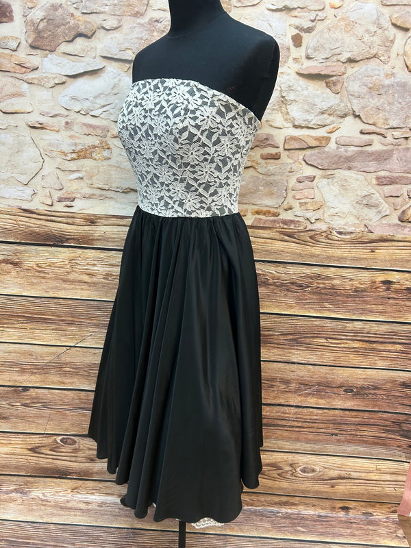 „Vintage Cocktailkleid 50er Vera Mont Spitze Gr 34 Seitenansicht schwarz creme“