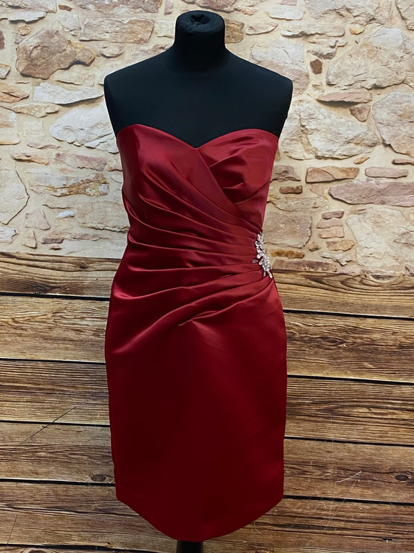 „Cocktailkleid rubinrot Mori Lee Herz-Ausschnitt Gr 38 Vorderansicht
