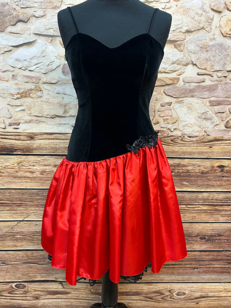 „Vintage Cocktailkleid schwarz rot Samt Satin 80er Gr 34 Vorderansicht