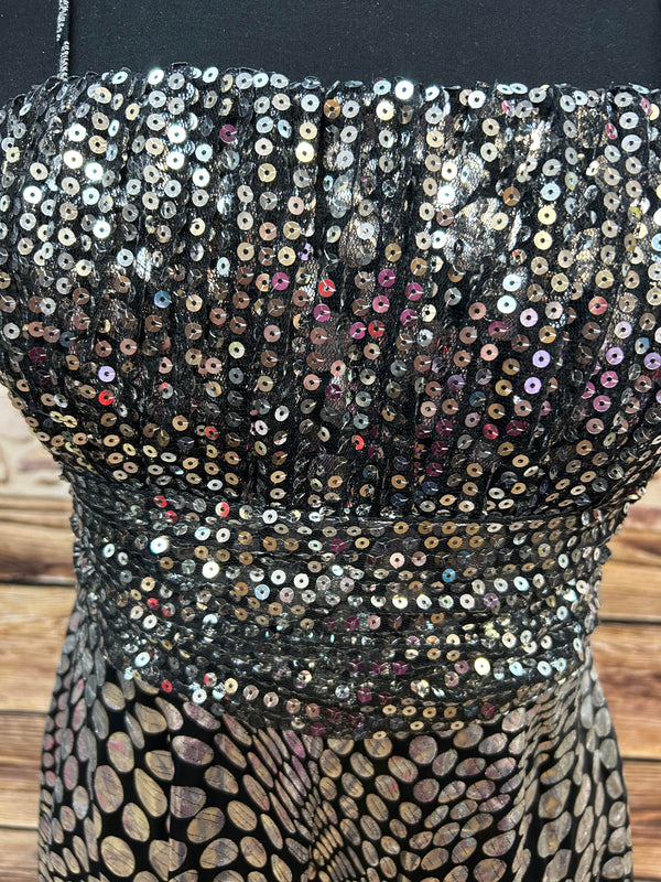 „Vintage Cocktailkleid schwarz Pailletten trägerlos Gr 38 Nahaufnahme