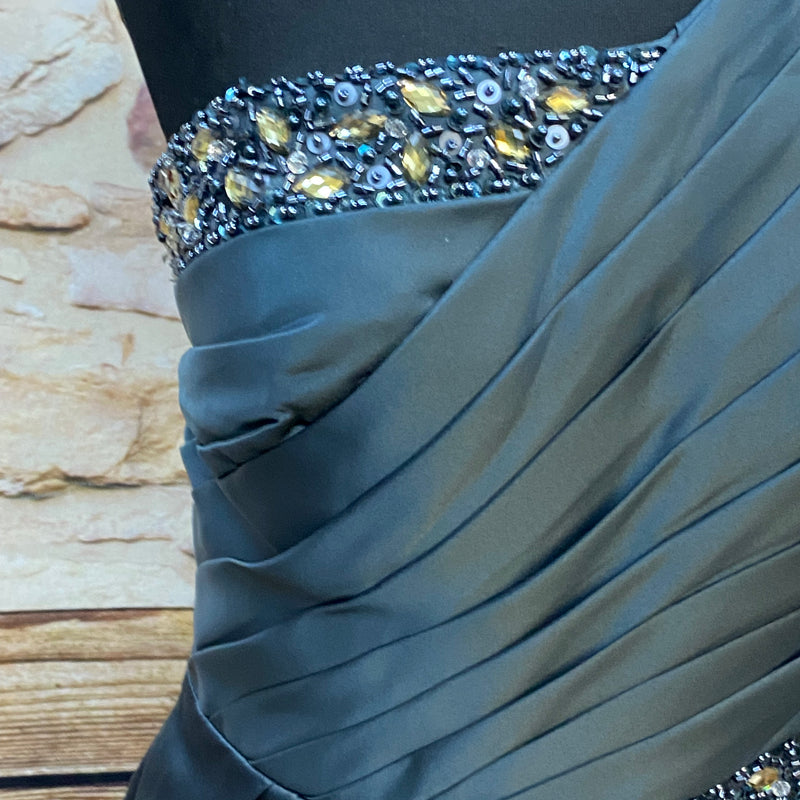Cocktailkleid von Unique Gr.42