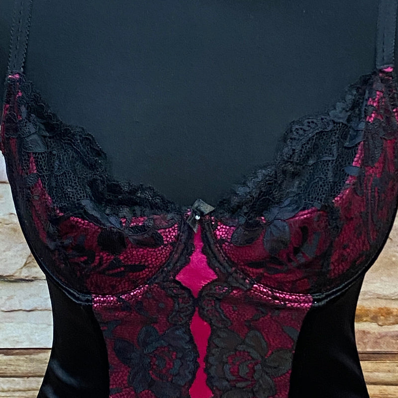 Korsetts in Schwarz mit pinken Akzenten Gr.36