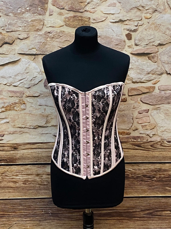 Elegante Corsage im Stil der 50er – Größe 36