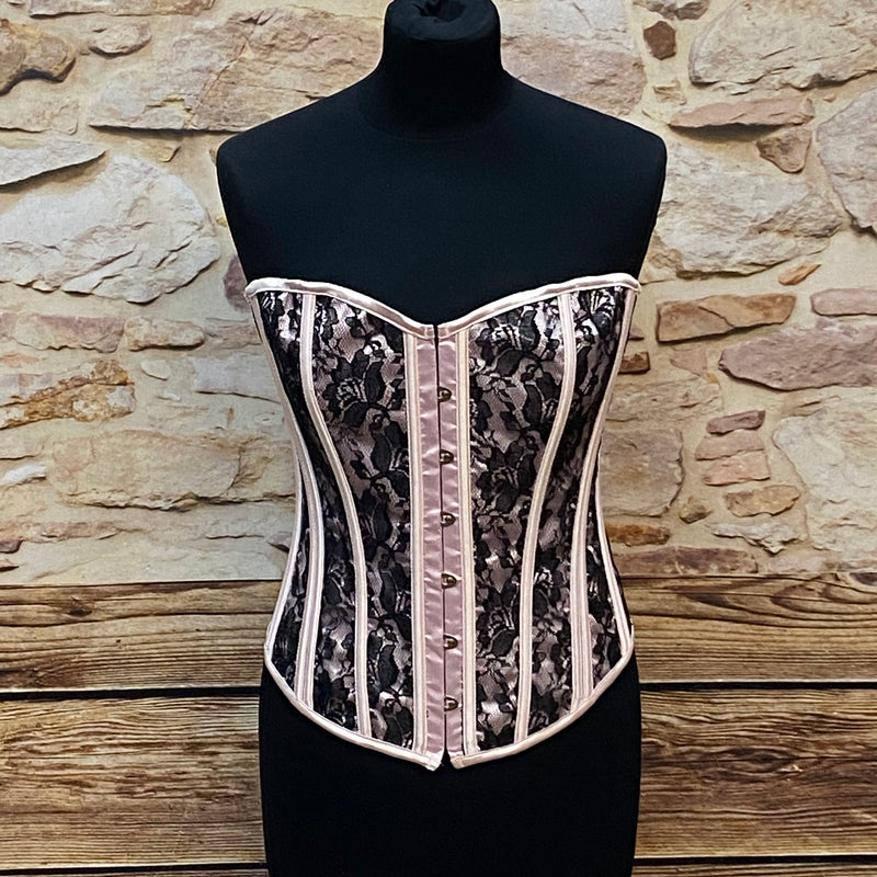 Elegante Corsage im Stil der 50er – Größe 36