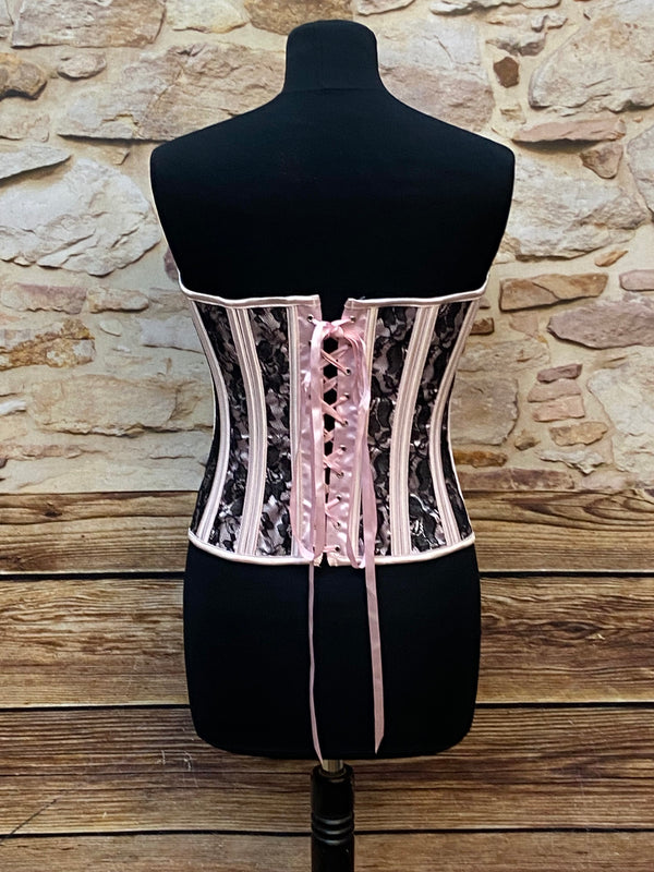 Elegante Corsage im Stil der 50er – Größe 36