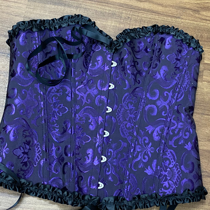Lila Corsage mit schwarzen Rüschen Gr.XL