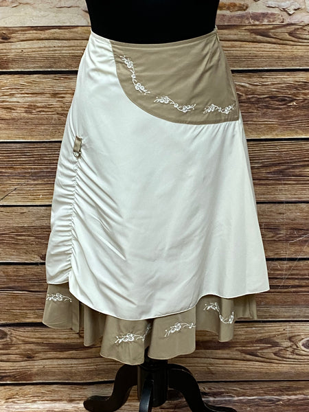 Trachtenrock im Landhausstil in beige für Damen.