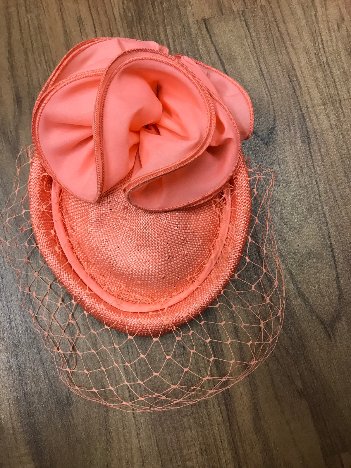 vintage mini chapeau fascinator chapeau de cocktail femme marque Bermona London, taille unique