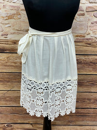 Dirndl Schürze Trachtenschürze helles creme Vintage Länge 52 cm. ca.Gr.42