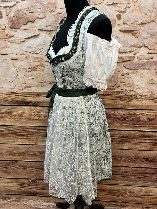 Exklusives Moser Dirndl in Grün und Weiß – Gr. 38