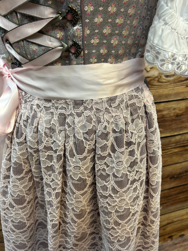 Zauberhaftes Stoiber Dirndl in Rosa und Grau – EU Größe 38