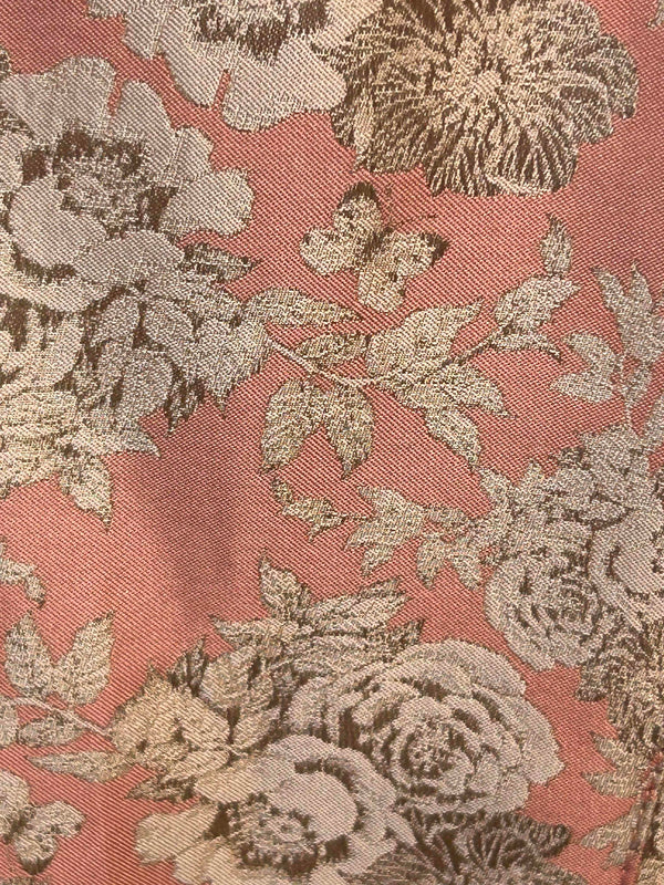 Elegantes Tramontana Dirndl in Beige und Rosa – EU Größe 40