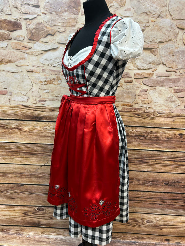 Dirndl in Rot und Schwarz – EU Größe 34