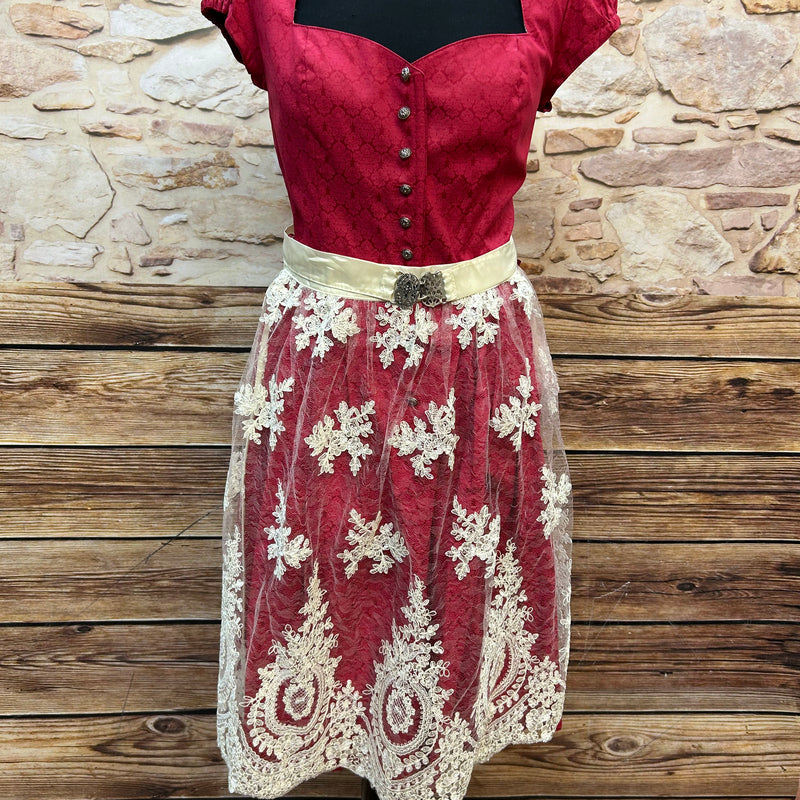 Bezauberndes Moser Dirndl in Rot und Creme – EU Größe 40