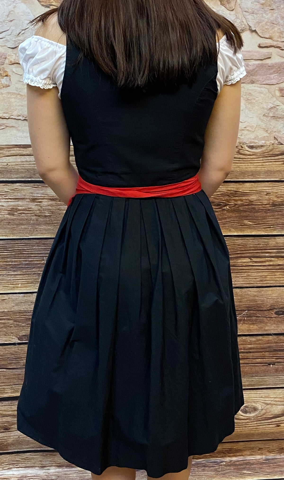 Vintage Dirndl Trachtenkleid Stickerei Gr.36, schwarz