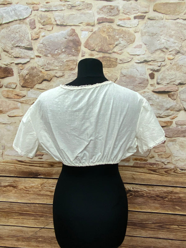 „Vintage Dirndlbluse Damen Rückansicht elastischer Bund Trachtenbluse“