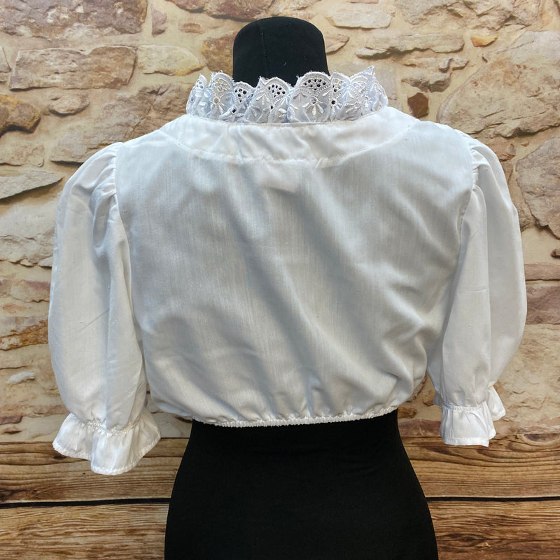 Vintage Dirndlbluse mit Rüschenkragen – Gr. 38