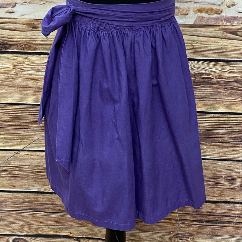 Lila Dirndl-Schürze für Damen, unifarben, aus Baumwolle, 51 cm lang, mit langen Bindebändern, vintage, guter Zustand.