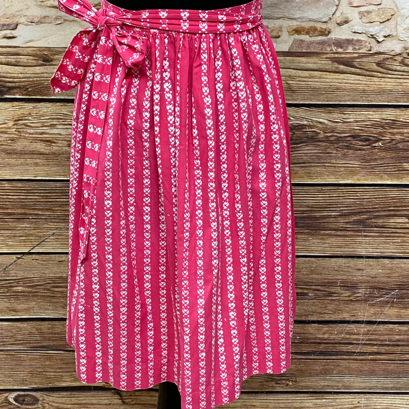 Rosa Vintage Dirndl-Schürze für Damen mit weißen Ranken, 63 cm lang, Baumwoll-Mischgewebe, mit Schleifenbändern, sehr guter Zustand, traditionell.
