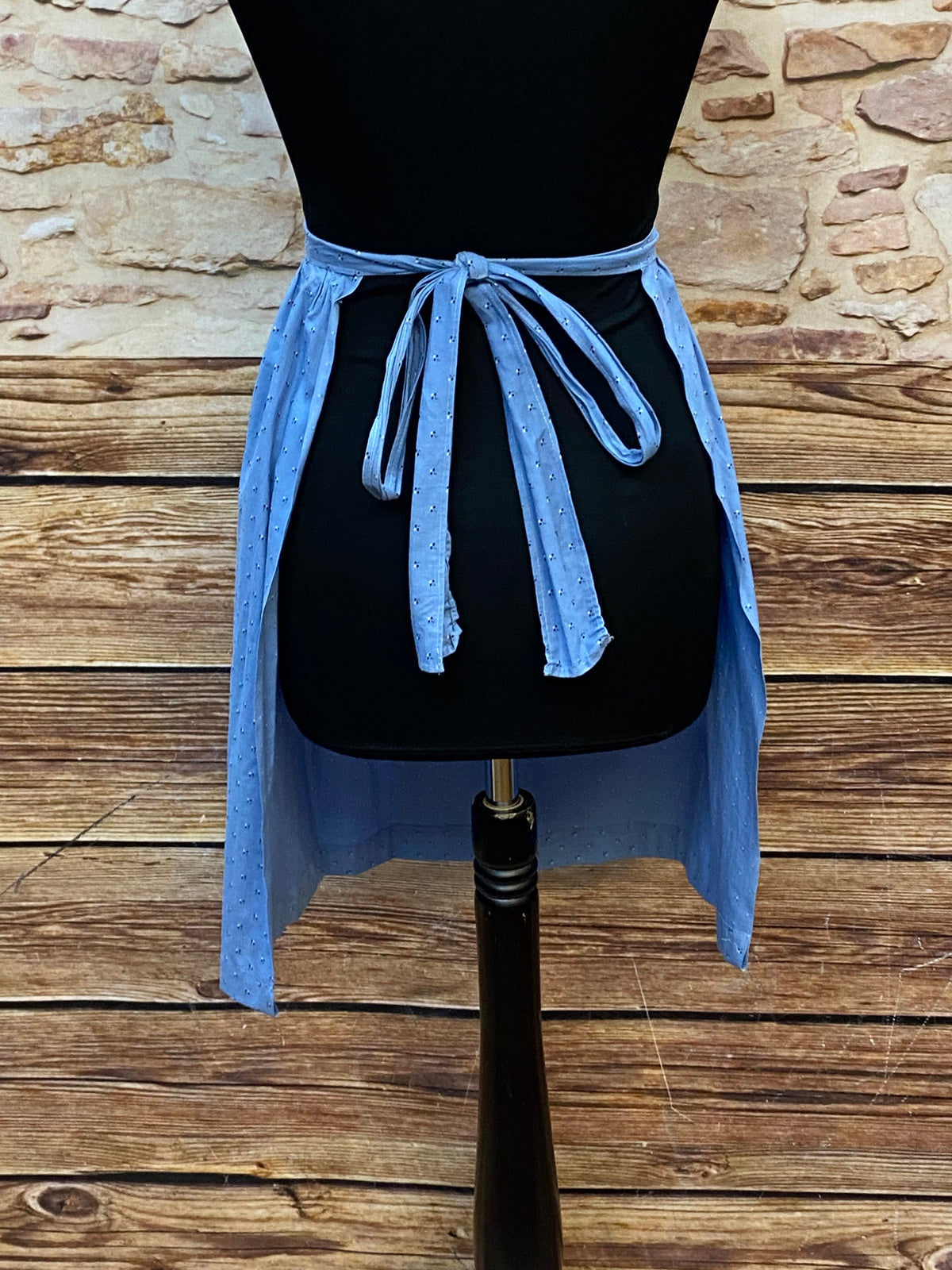 Mittellange Schürze für Dirndl, hellblau 75 cm