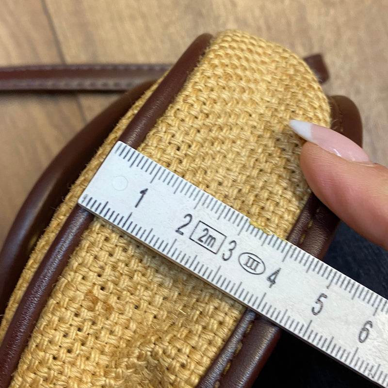 Kleine Dirndl-Handtasche in Natur Vintage