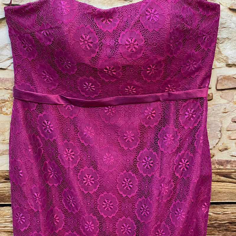 „Etuikleid in leuchtendem Pink Gr.48