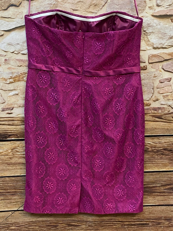 „Etuikleid purpur Spitze trägerlos Gr 48 elegant Rückansicht