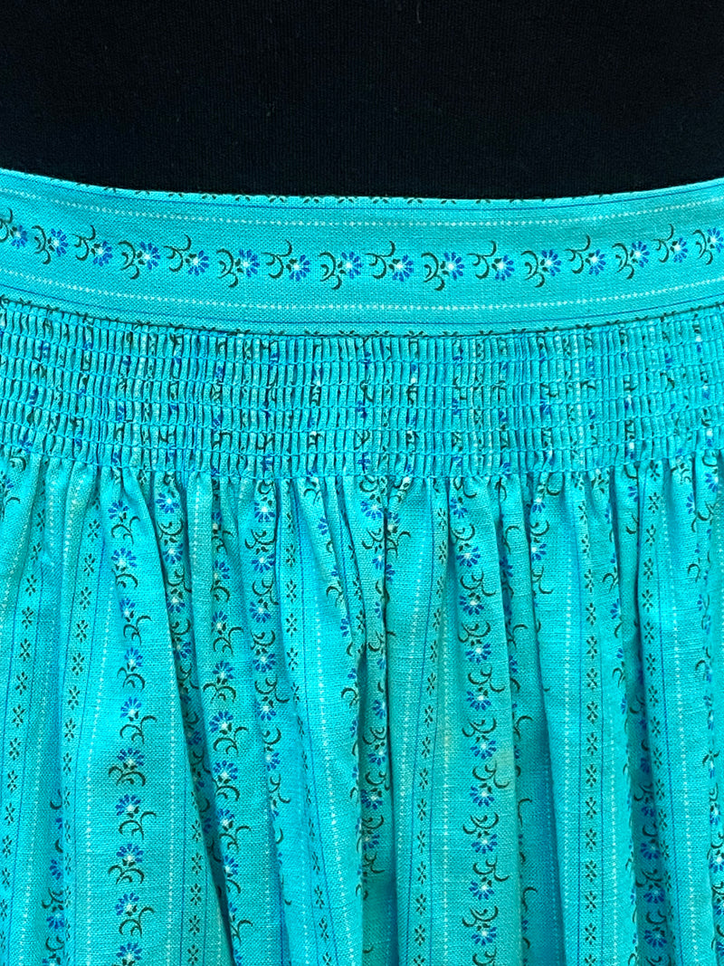 Tablier Dirndl longueur moyenne vintage turquoise clair 106 cm 