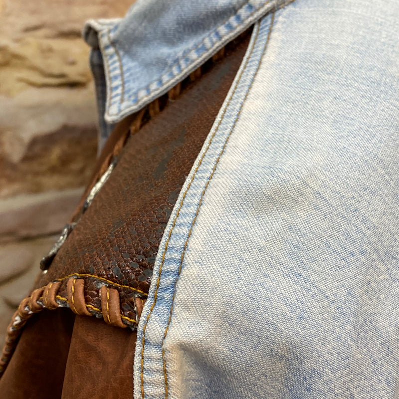 Vintage Western Denimhemd – Größe L – Lederdetails & Adler-Applikationen