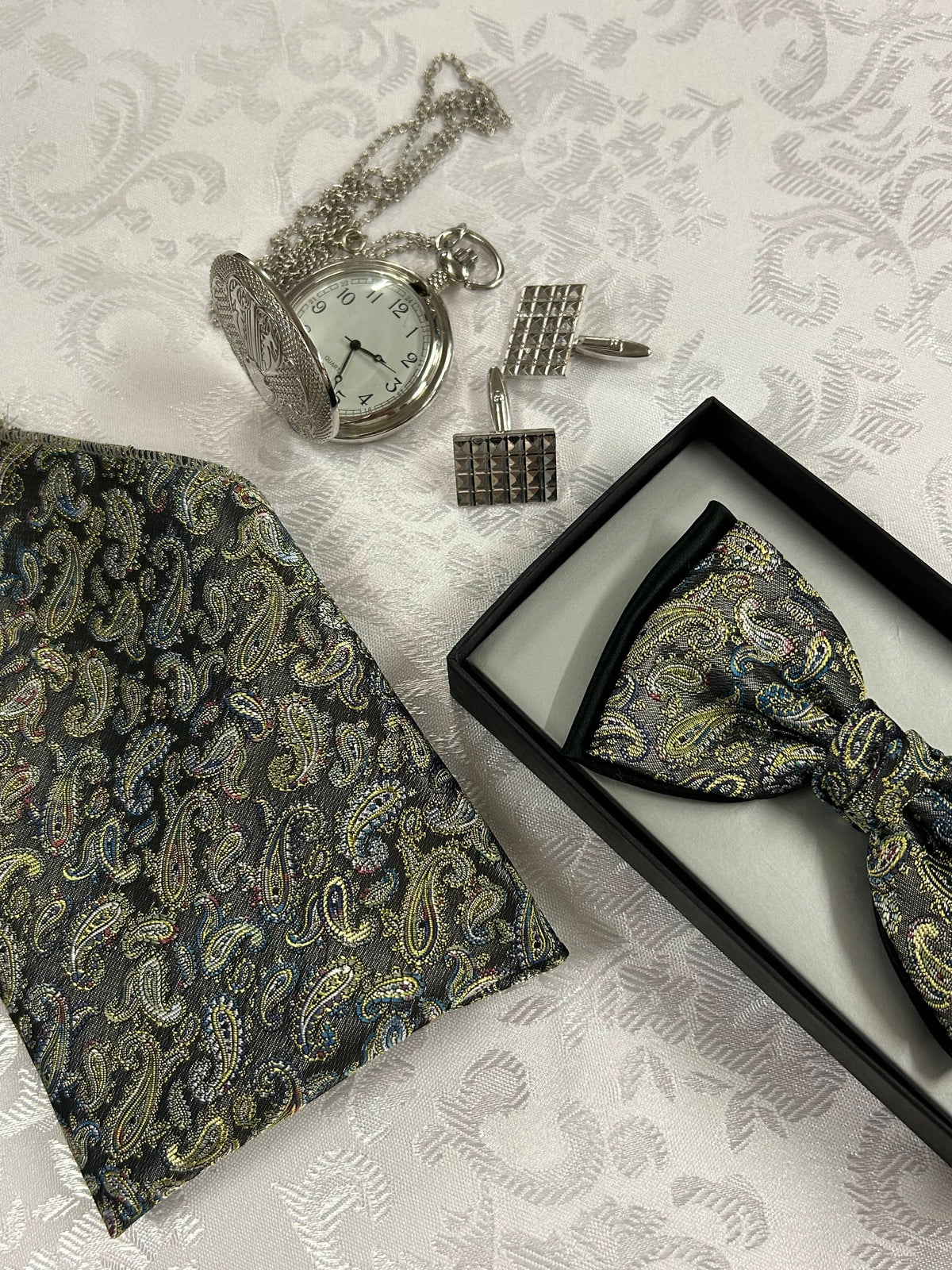 Herren 20er-Jahre-Set (Einheitsgröße) – Schwarz-Gold Paisley & Silber
