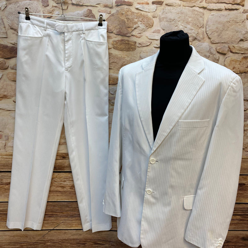 „Herrenanzug weiß mit Nadelstreifen – Vintage Anzug 1970er Jahre“