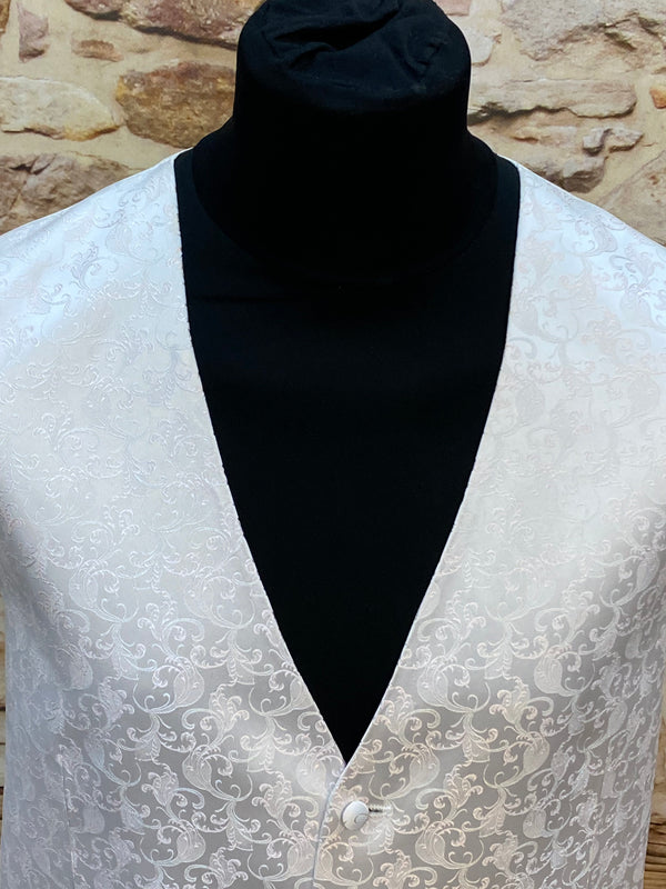 Elfenbeinfarbene Hochzeitsweste - Wilvorst Slim Line, Größe 56