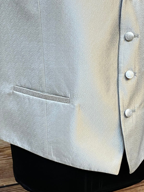 Elegante Hochzeitsweste in Elfenbein mit Plastron, Größe 54 von Wilvorst