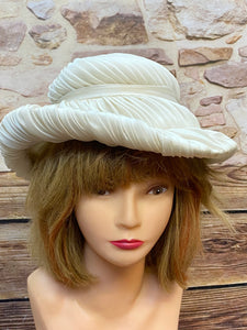 Antiiker Damenhut Vintage Hut creme/weiß handgefertigt Unikat