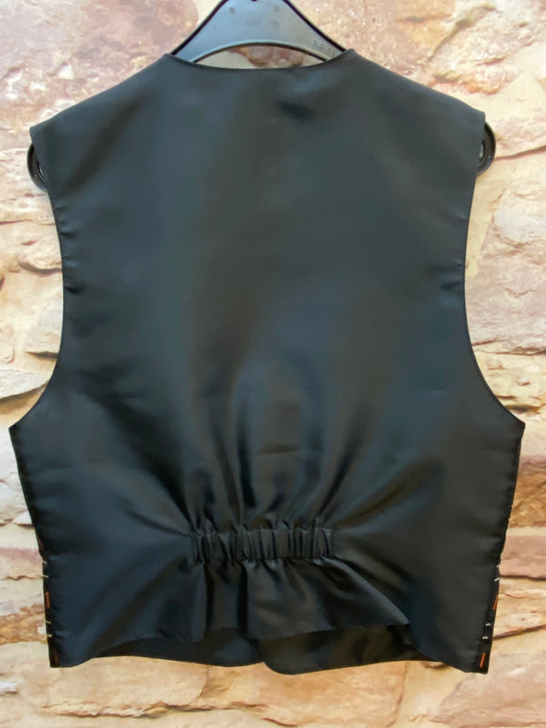 Jungenweste Schwarz mit Muster – Größe 146 – festliche Kinderweste