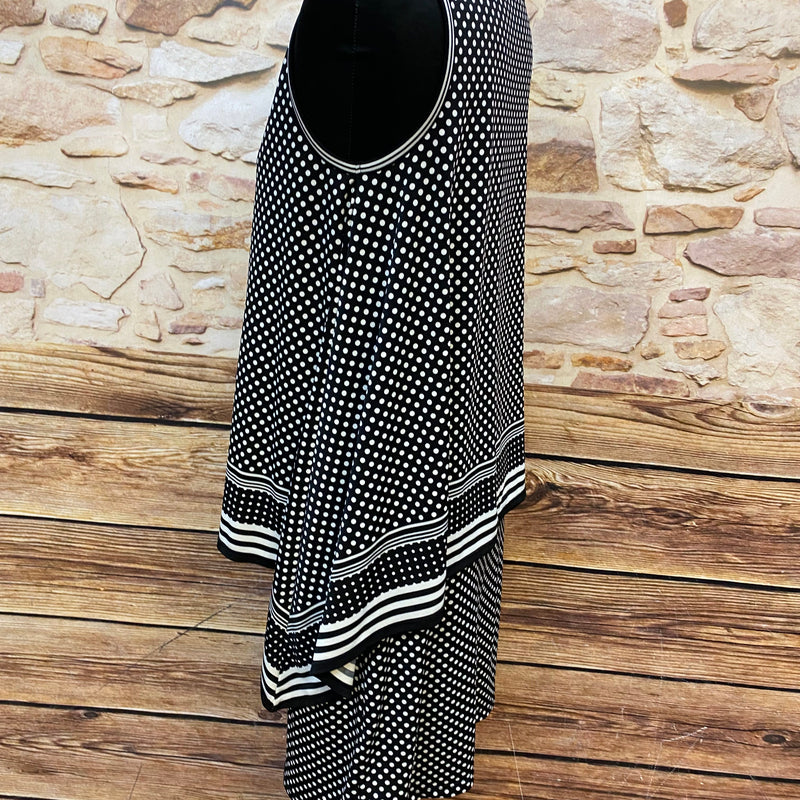 Schwarz‑weißes Punkte‑Kleid von Max Studio – Gr. S