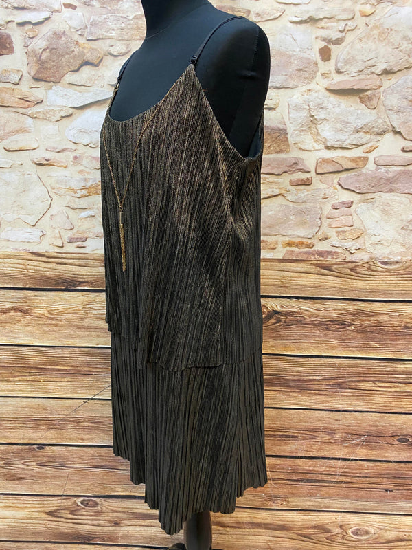 Gold‑schwarzes Metallic‑Plissé‑Kleid von Bréal – Gr. 42