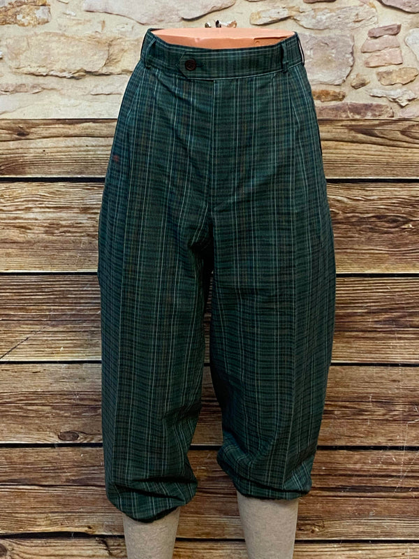 Grün‑blau karierte Damen‑Knickerbockerhose, geraffter Saum, Größe 36, Bund 78 cm, Vintage‑Baumwolle.