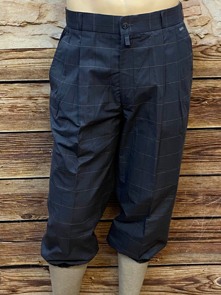 Dunkelgrau‑blaue Knickerbockerhose mit beigem Windowpane‑Karo, gerafftem Saum, Größe 50, Bundweite 89 cm, ungetragen.