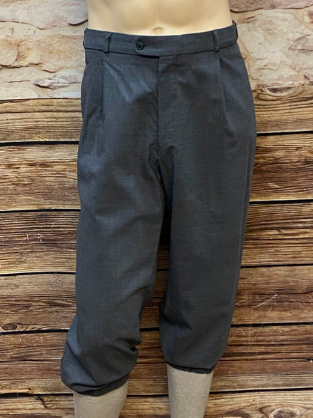 „Vintage Knickerbocker Hose grau im 1920er Jahre Stil – Vorderansicht