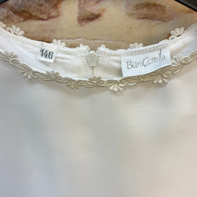 Kommunionkleid weiß mit floraler Stickerei – Gr. 146