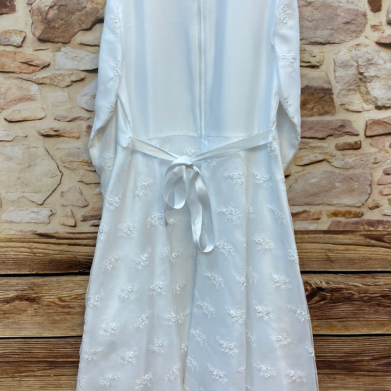 Kommunionkleid weiß mit floraler Stickerei – Gr. 146