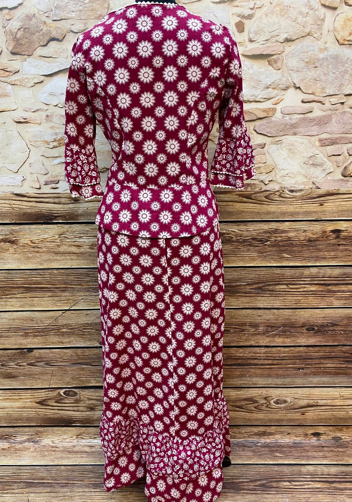 Romantisches Vintage-Kostüm in Blumenmuster, Größe 38