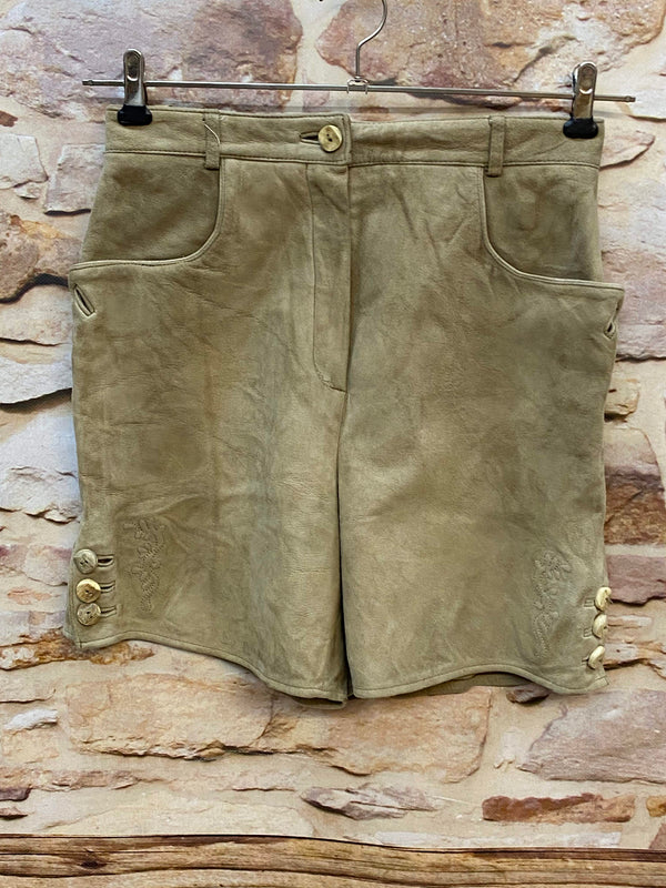 Kurze Vintage Damen Lederhose Luis Steindl Größe 40 aus beigem Ziegenveloursleder mit Knöpfen und Stickerei