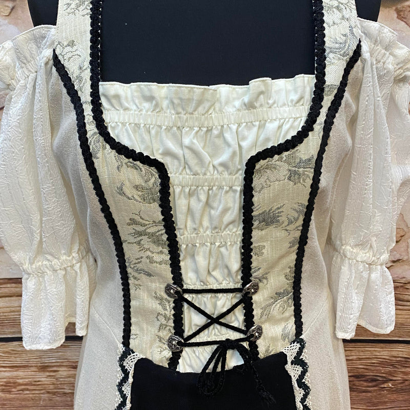 Langes Landhauskleid in Größe 36 mit feiner Verzierung, Ansicht 4
